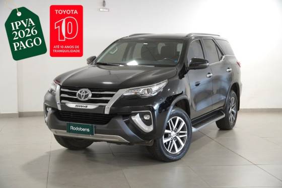 TOYOTA HILUX SW4 2.8 SRX 4X4 7 LUGARES 16V TURBO INTERCOOLER DIESEL 4P AUTOMÁTICO